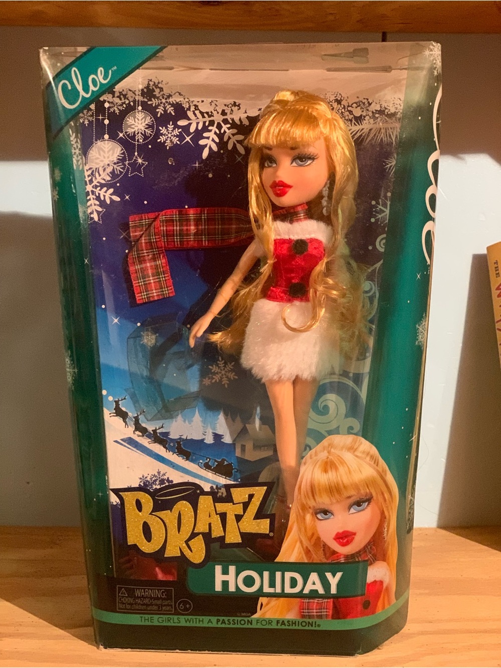 Bratz Cleo Doll - Limited Holiday Edition-Red & White Festive Outfit Vintage NIB